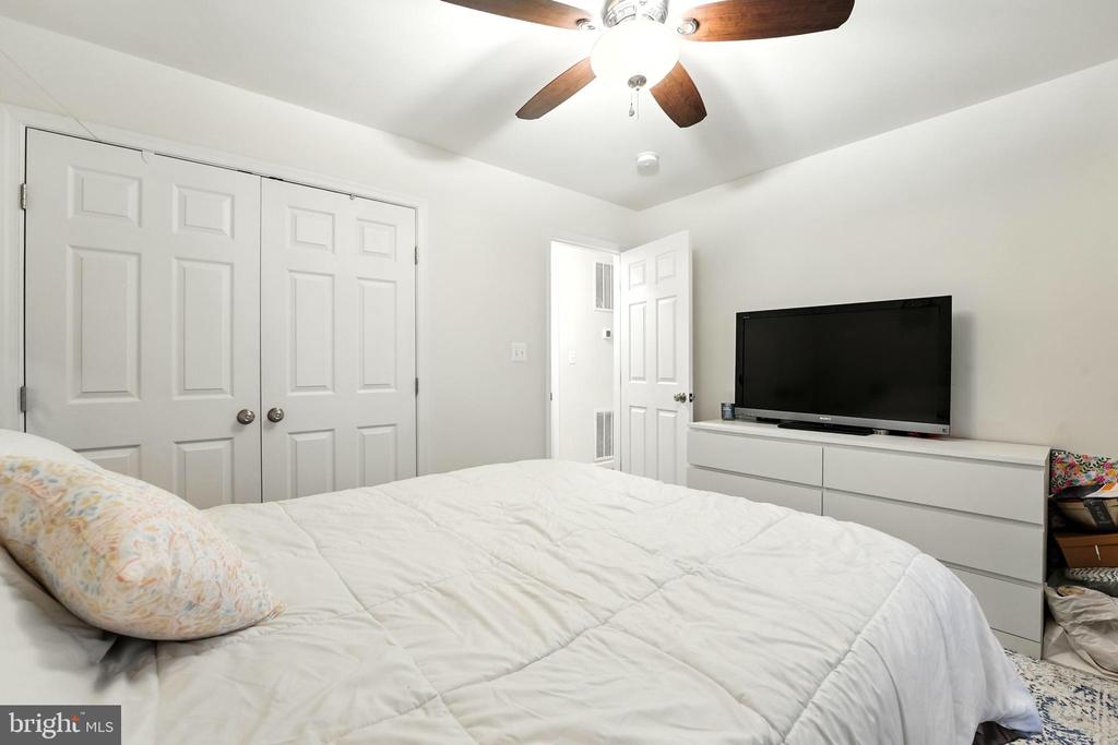 12253 DAVIS ROAD