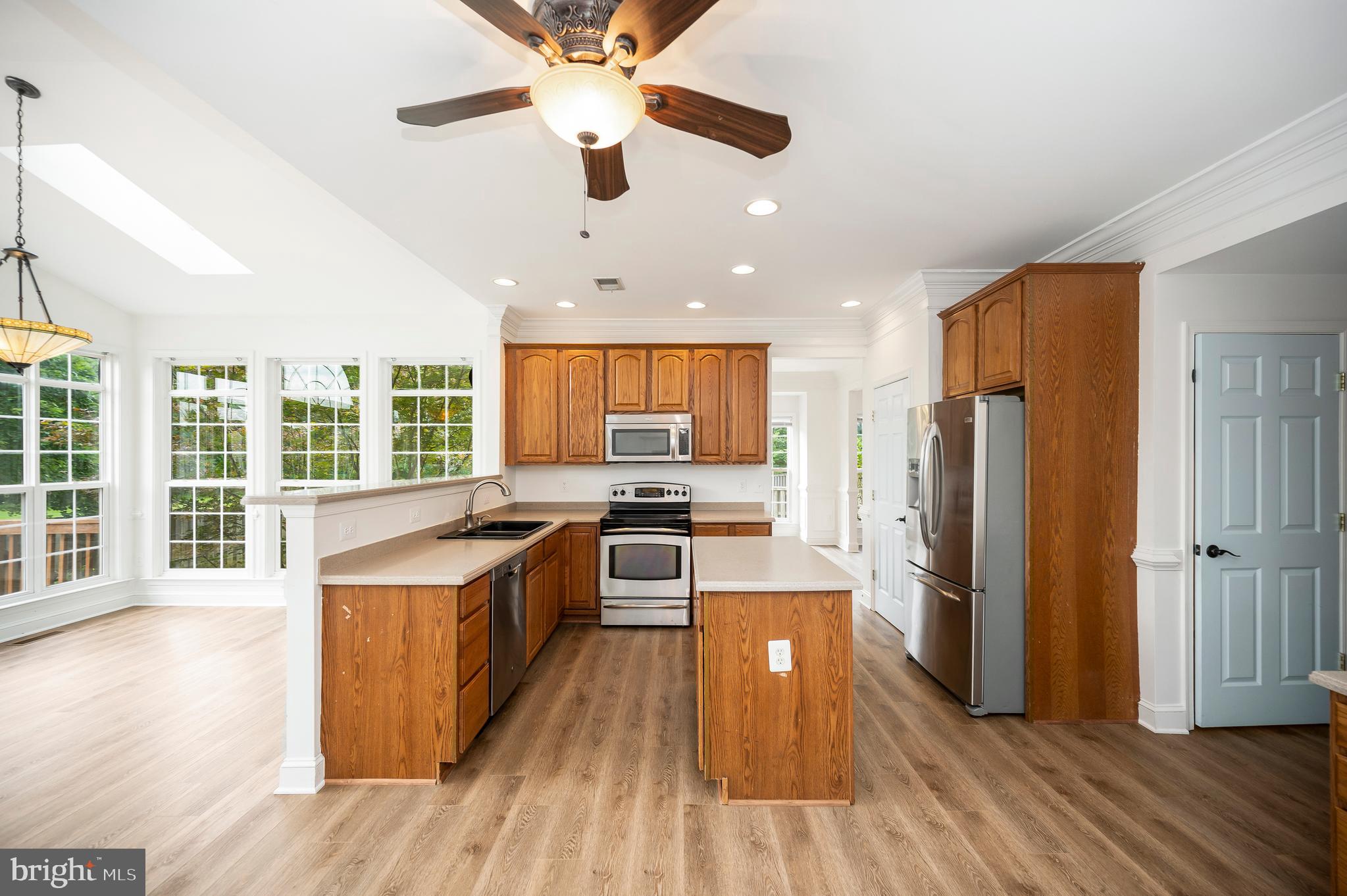 11135 Kira Ct