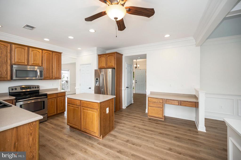 11135 Kira Ct