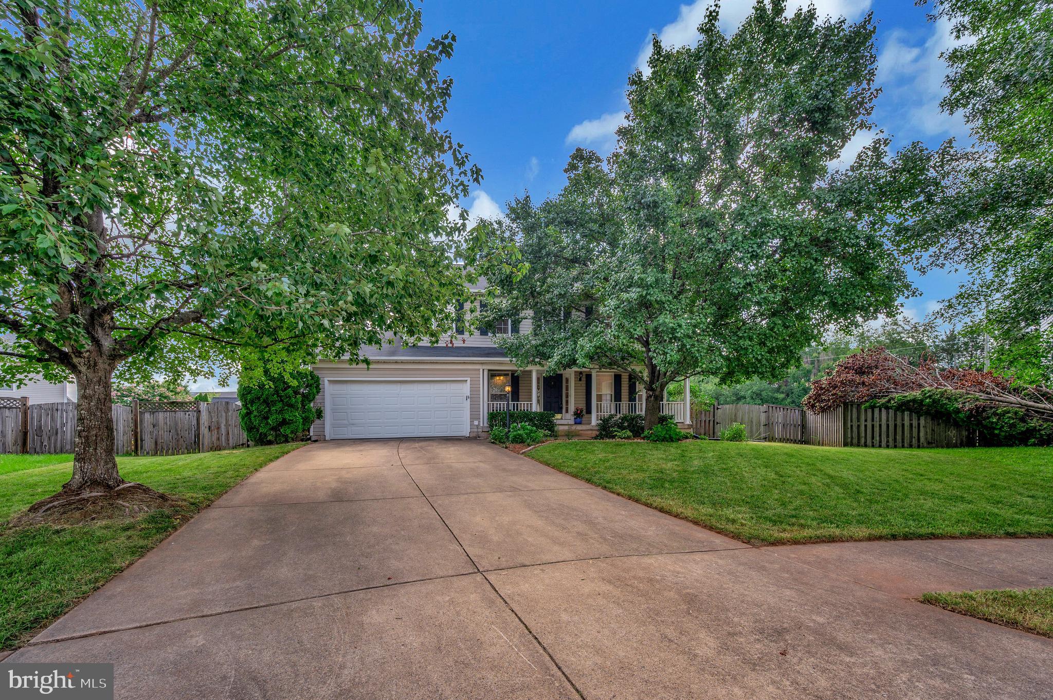 11135 Kira Ct