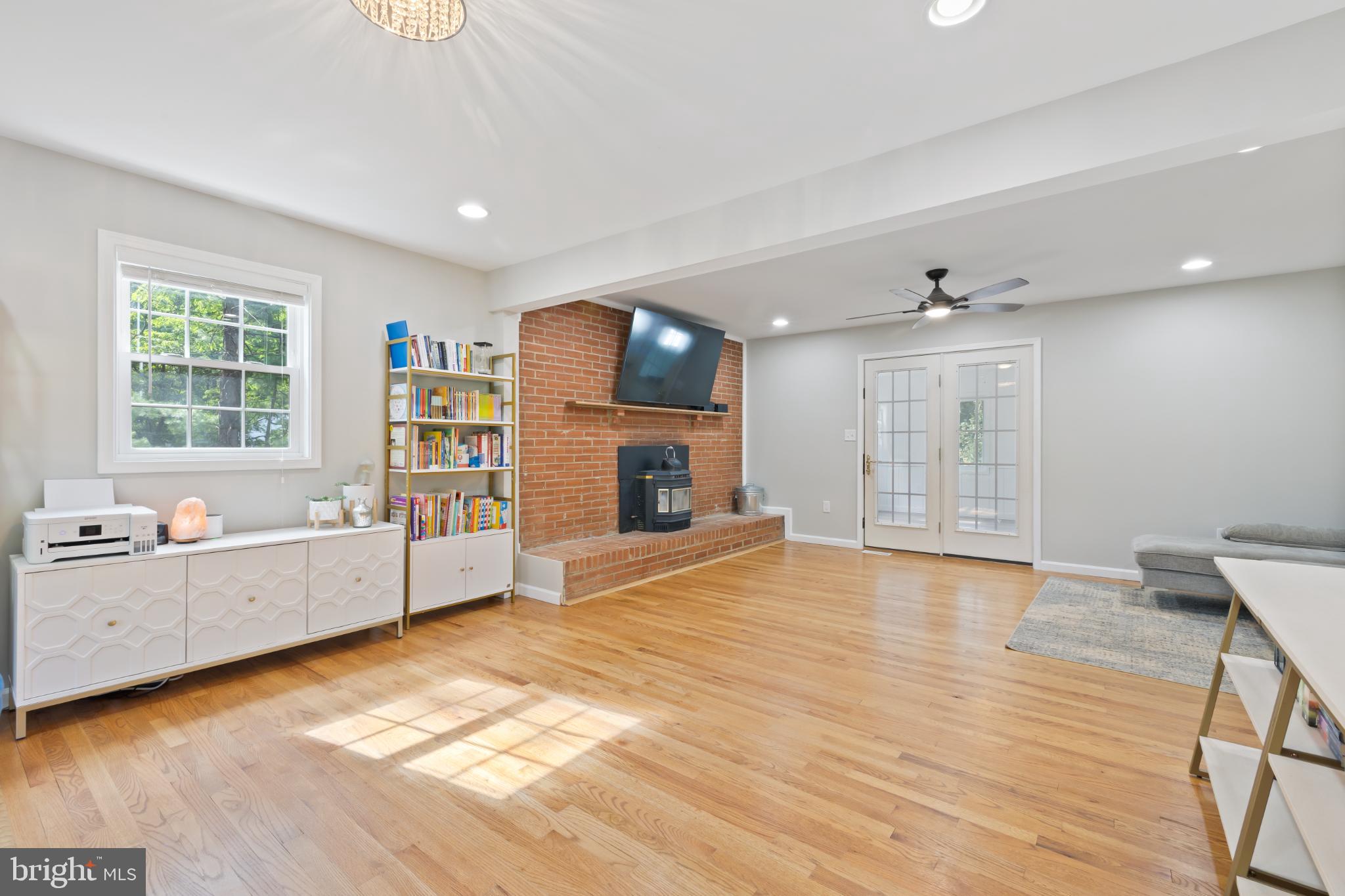 7406 STUART CIRCLE