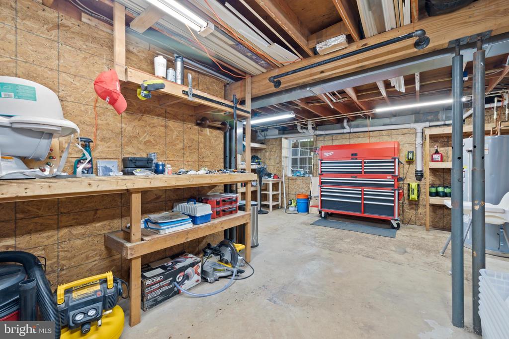7406 STUART CIRCLE