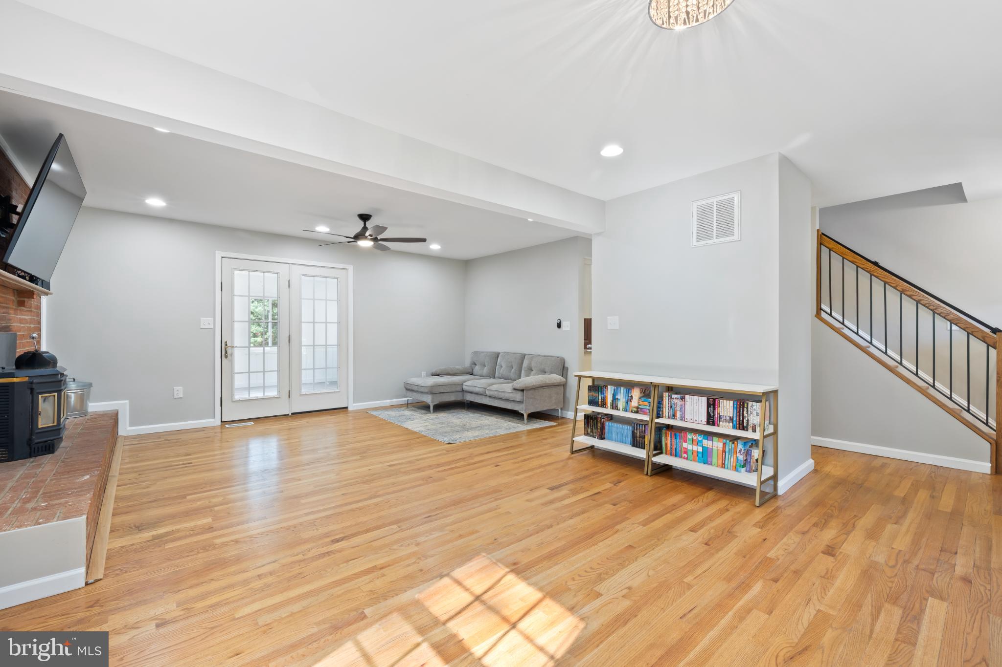 7406 STUART CIRCLE