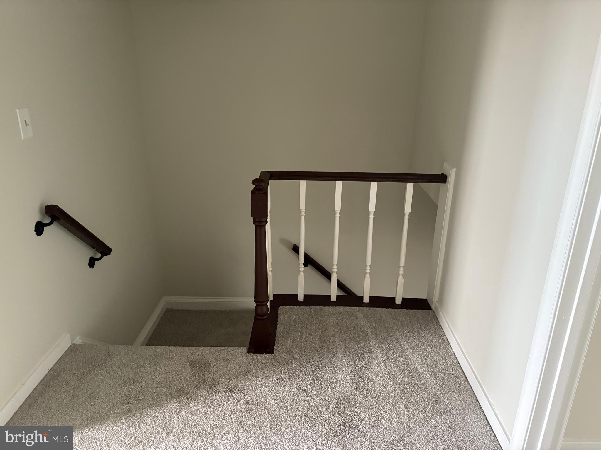 90 B LEEDS CT EAST 90 B