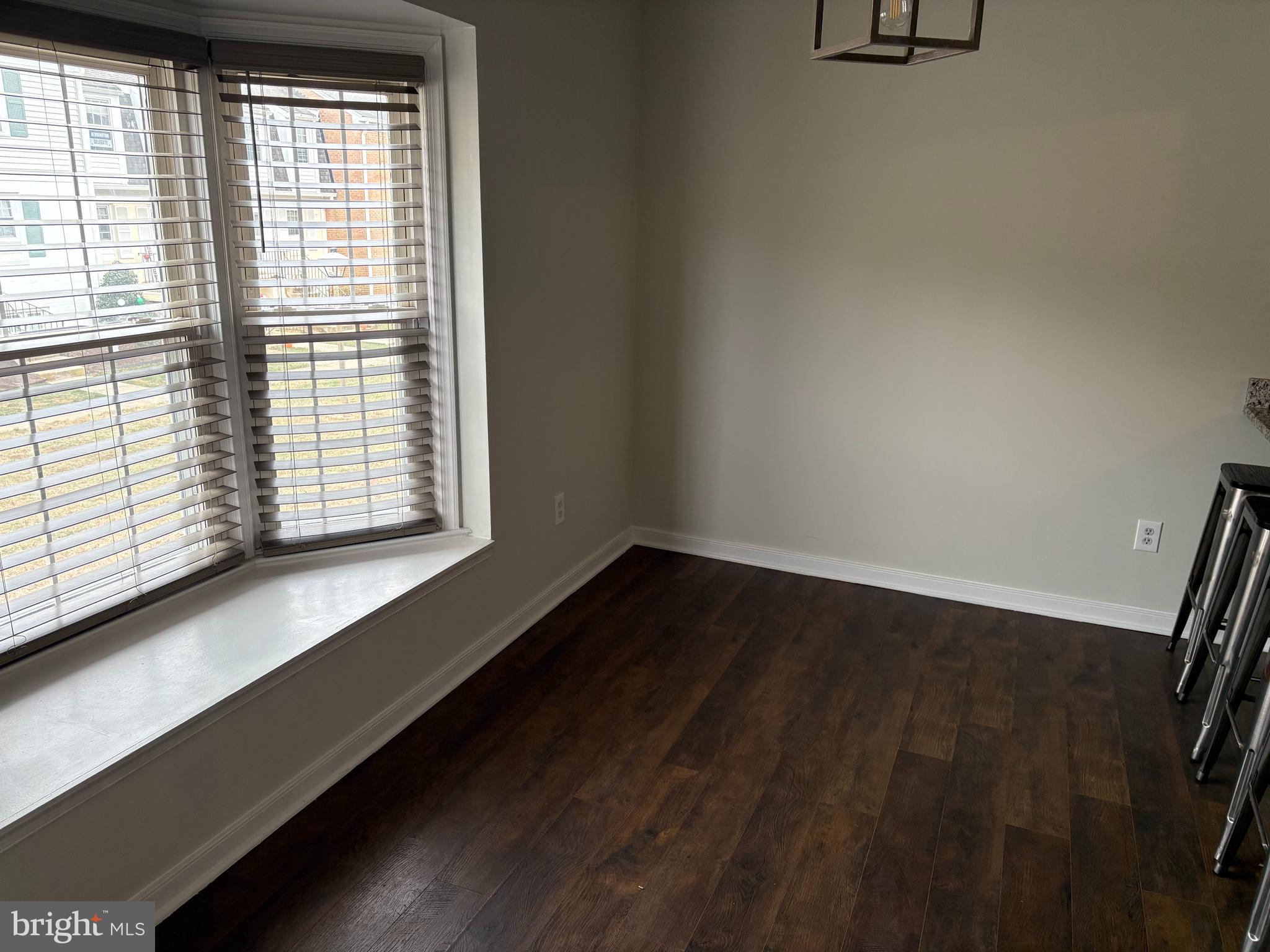 90 B LEEDS CT EAST 90 B