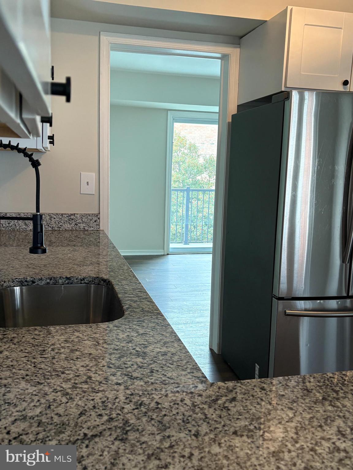 90 B LEEDS CT EAST 90 B