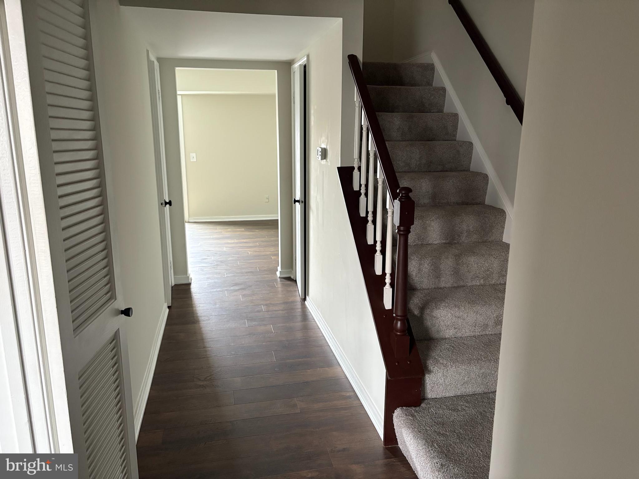 90 B LEEDS CT EAST 90 B