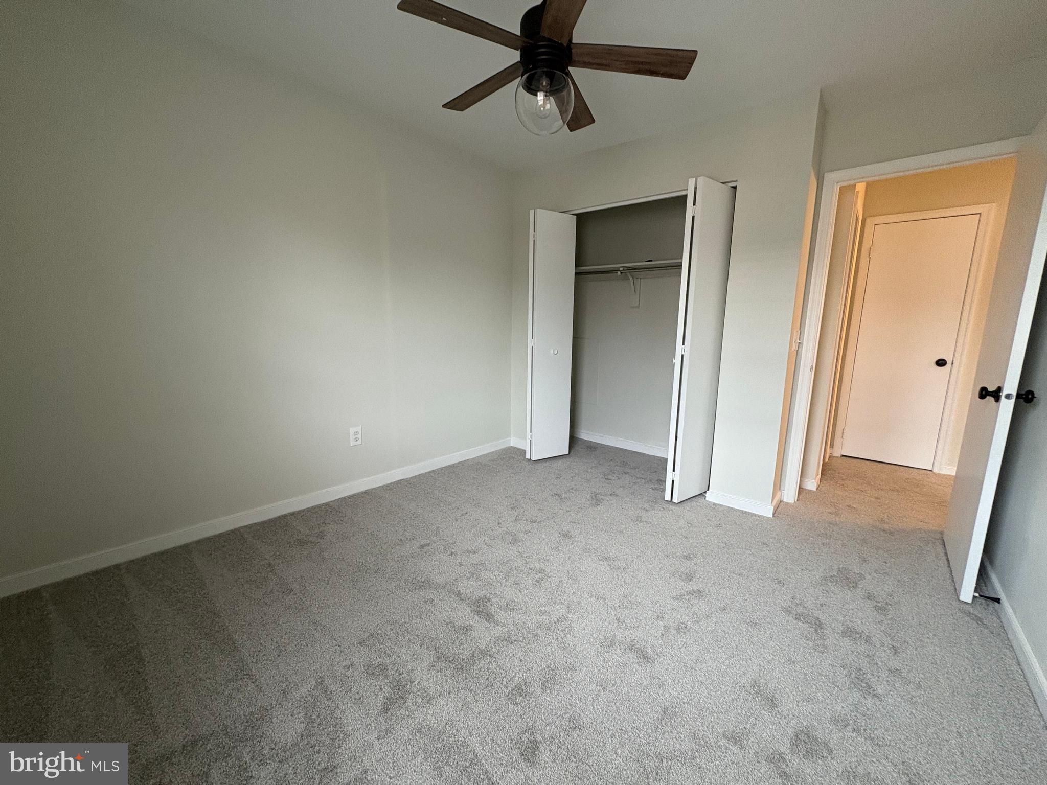 90 B LEEDS CT EAST 90 B