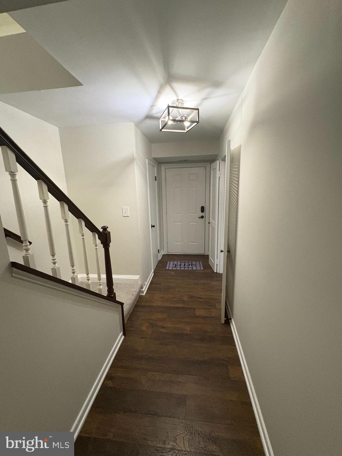 90 B LEEDS CT EAST 90 B