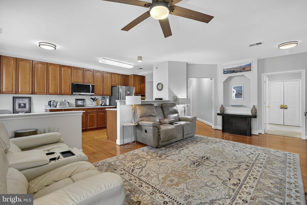 6704 HOLLY FARM LANE 204