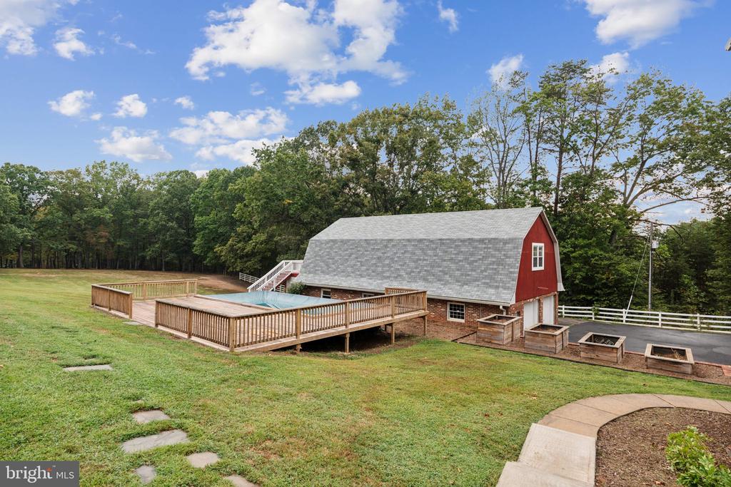 5263 STEWART ROAD