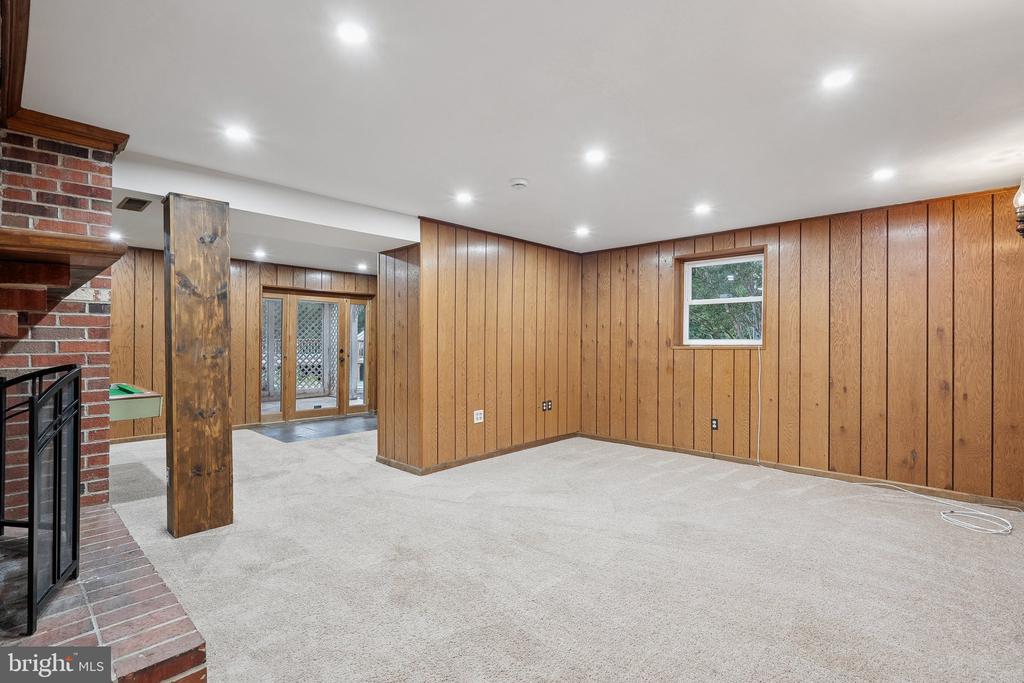 5263 STEWART ROAD