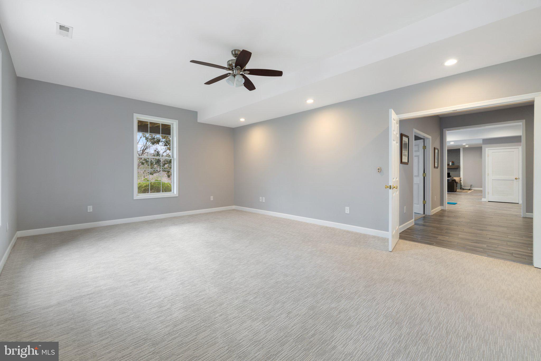 7887 WELLINGTON DRIVE