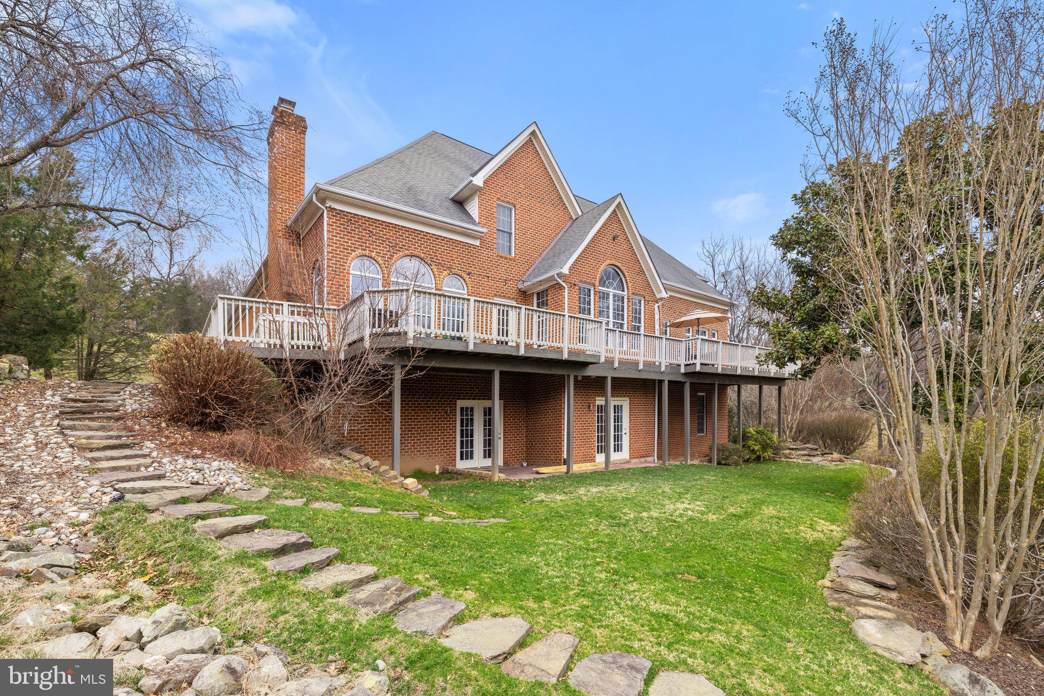 7887 WELLINGTON DRIVE