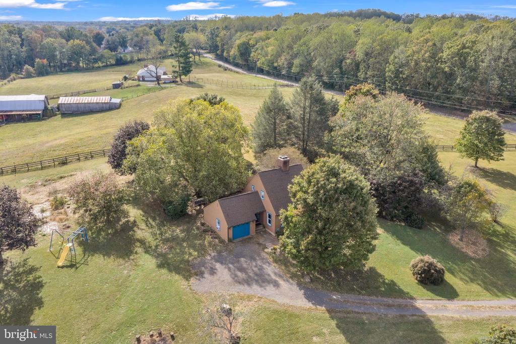 8729 GREEN ROAD