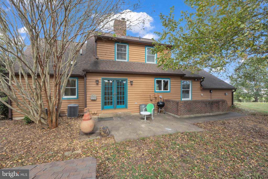8729 GREEN ROAD