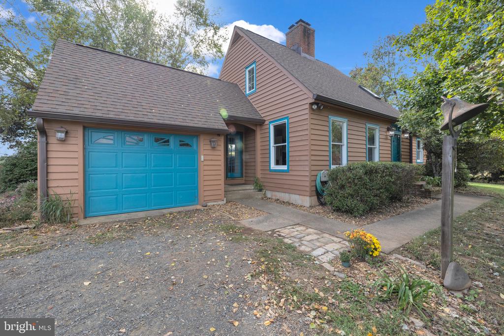 8729 GREEN ROAD