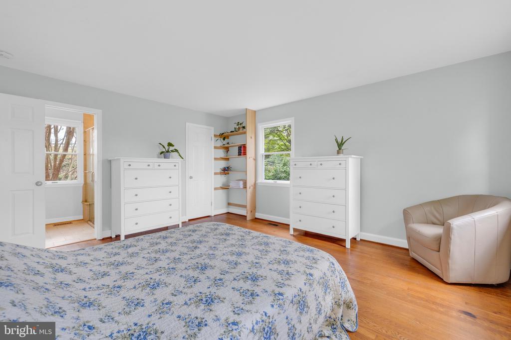 8729 GREEN ROAD