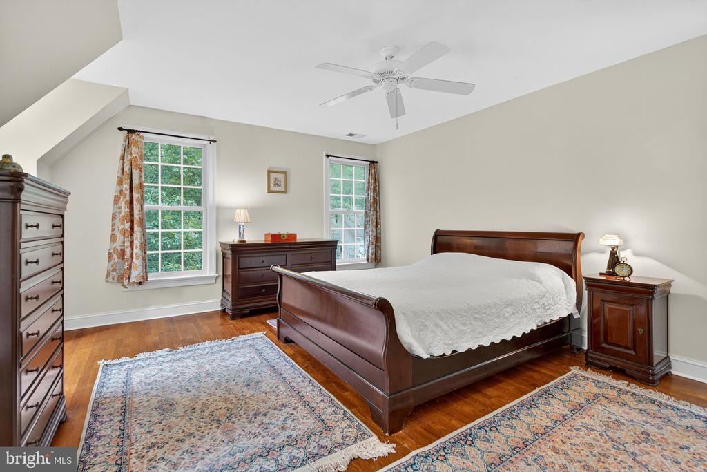 11136 ORLEAN VISTA DRIVE