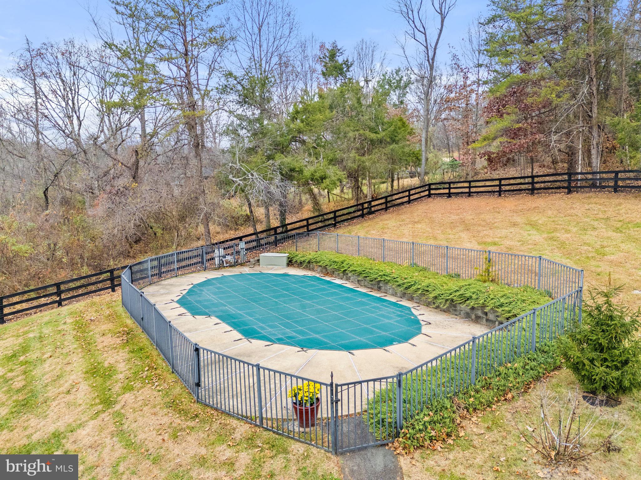 8182 ASHTON WAY
