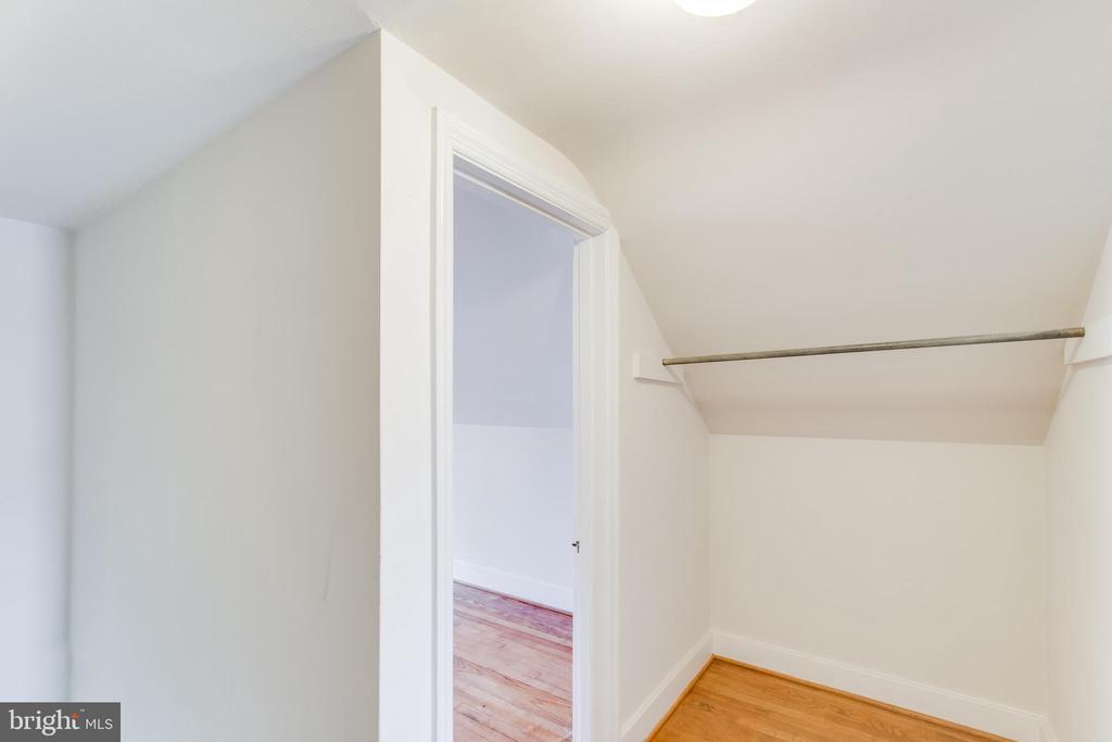 4289 LUNCEFORD LANE