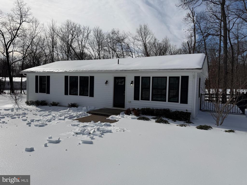 6492 VINT HILL ROAD