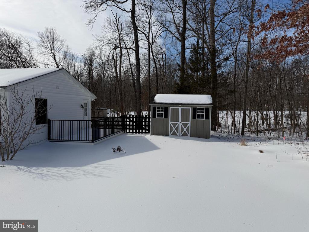 6492 VINT HILL ROAD