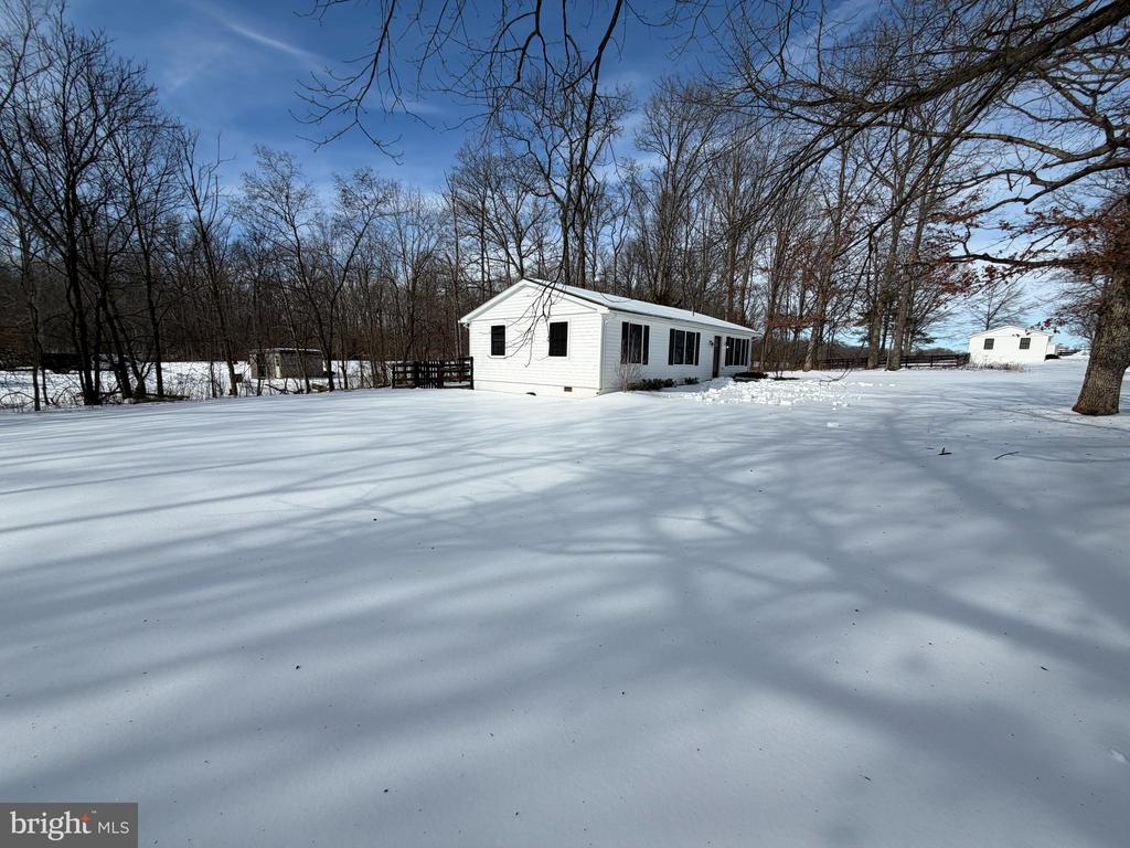 6492 VINT HILL ROAD