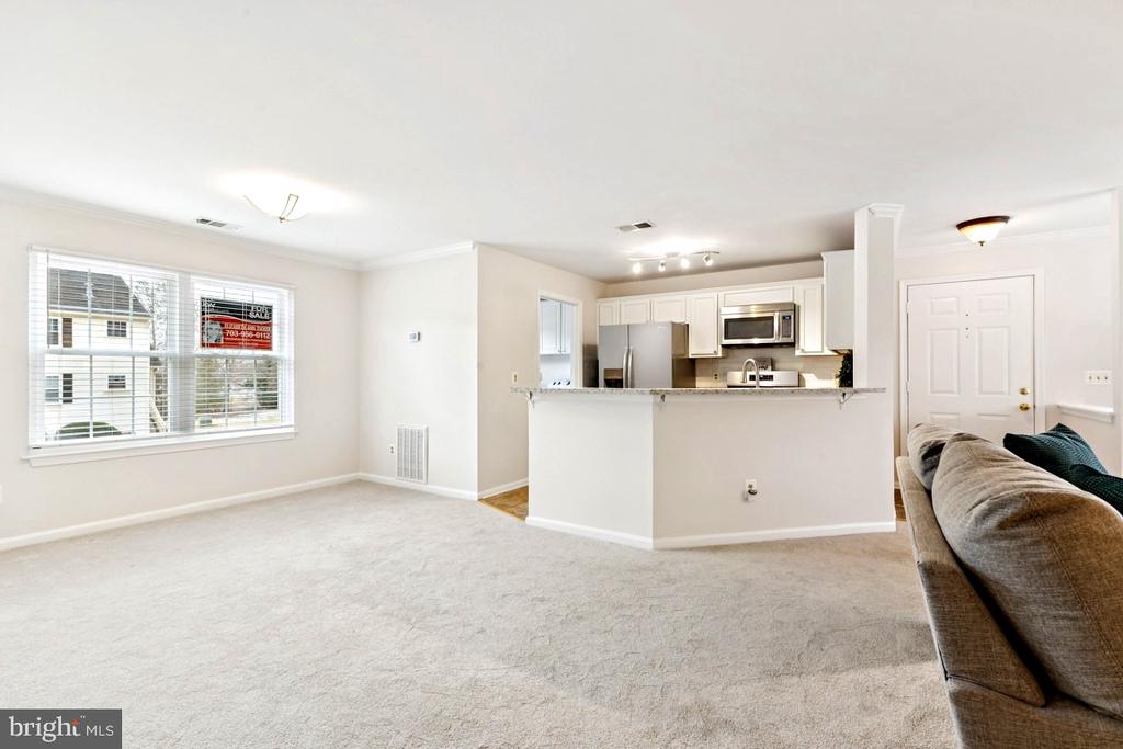 219 FERNWOOD PLACE 219B