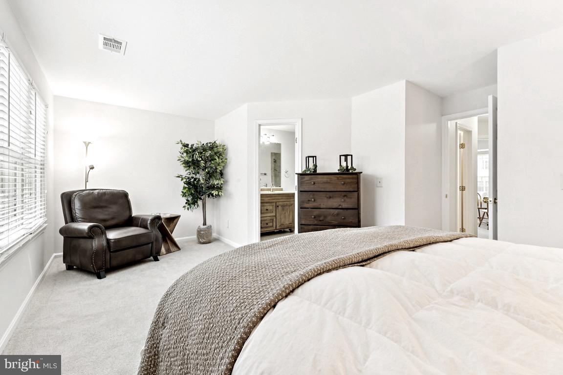 219 FERNWOOD PLACE 219B