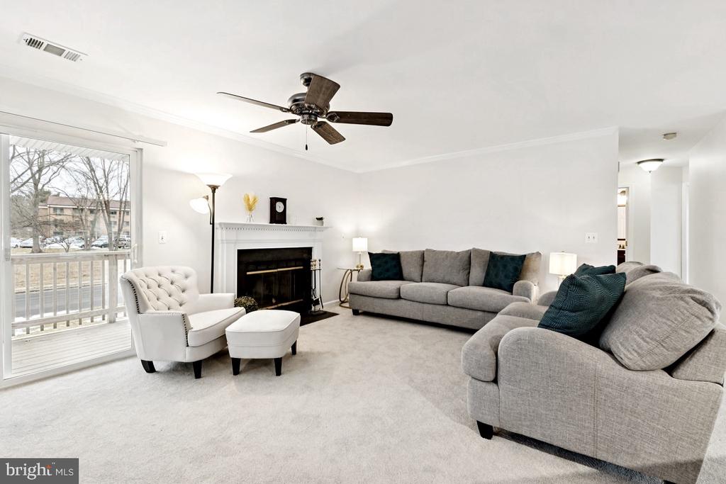 219 FERNWOOD PLACE 219B