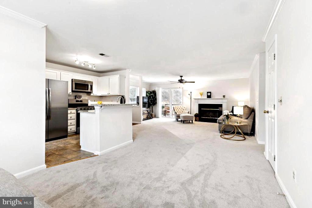219 FERNWOOD PLACE 219B