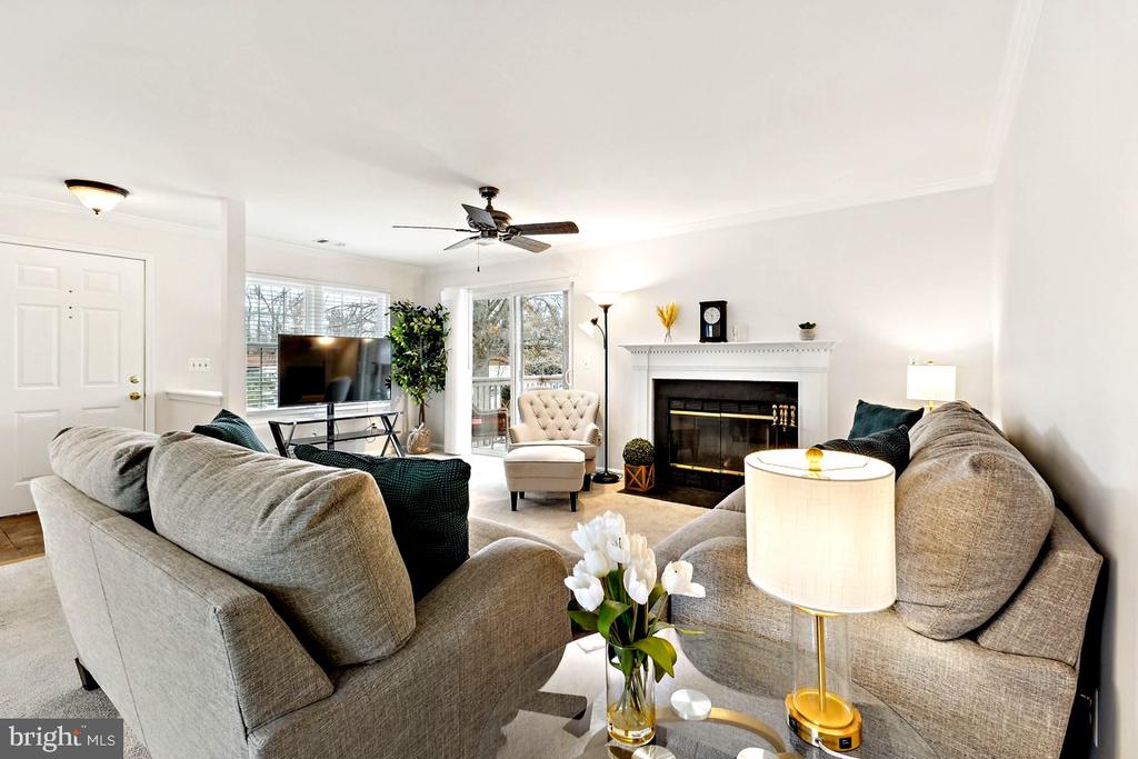 219 FERNWOOD PLACE 219B