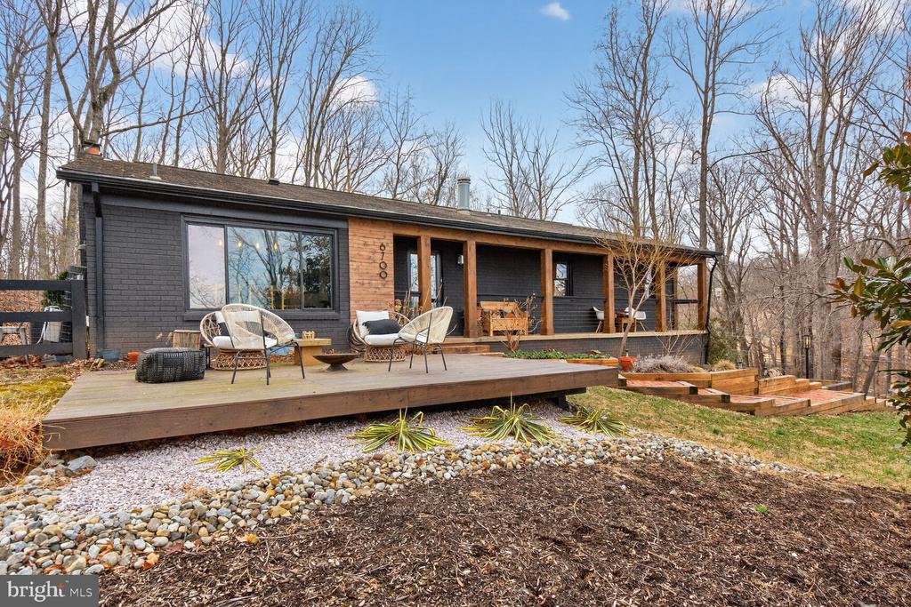 6700 KELLY ROAD