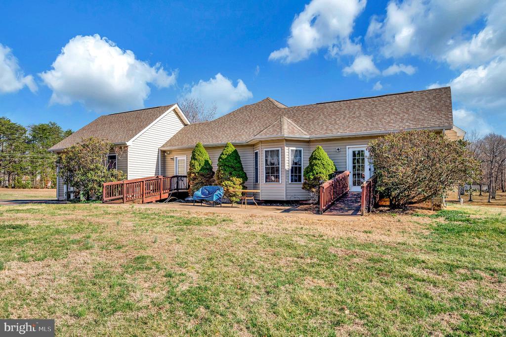 5823 SUMERDUCK ROAD