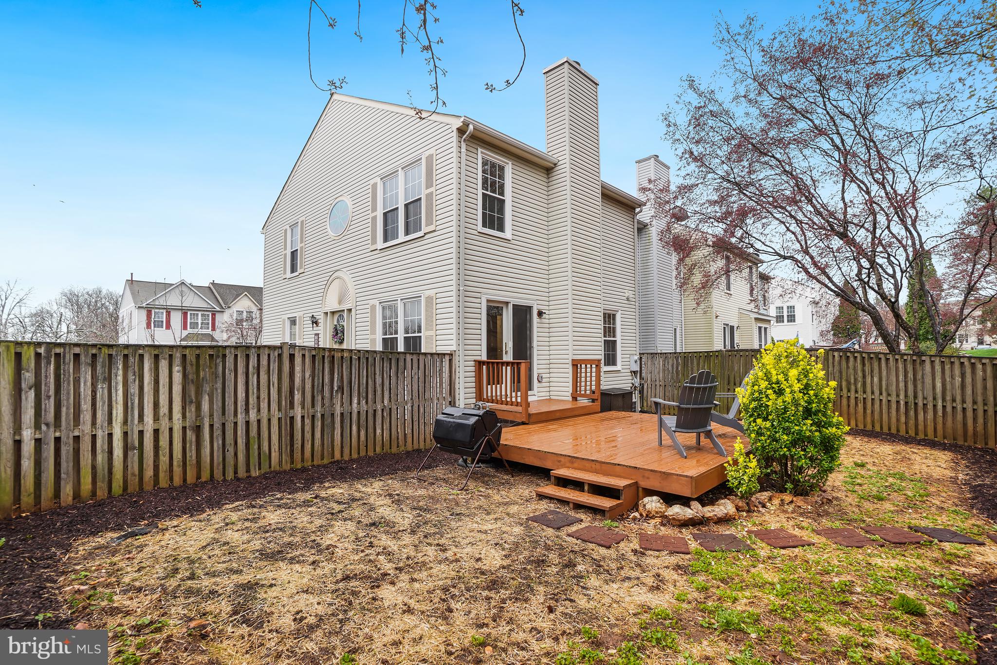 746 ARBOR COURT