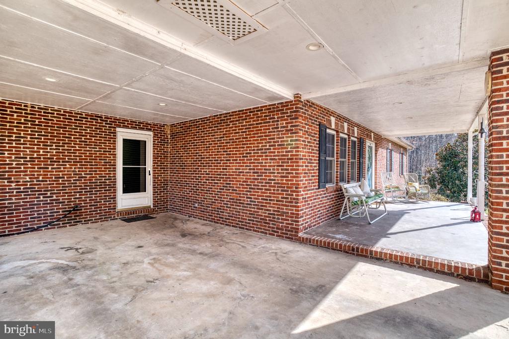 3220 COURTNEY SCHOOL ROAD