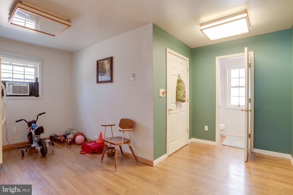 3220 COURTNEY SCHOOL ROAD