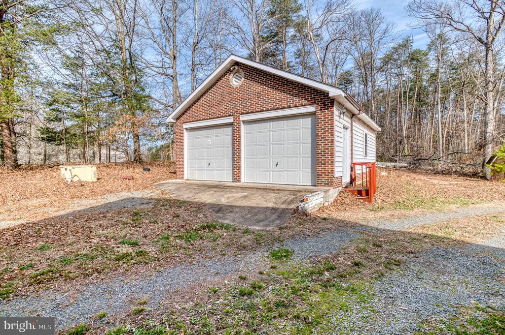 3220 COURTNEY SCHOOL ROAD