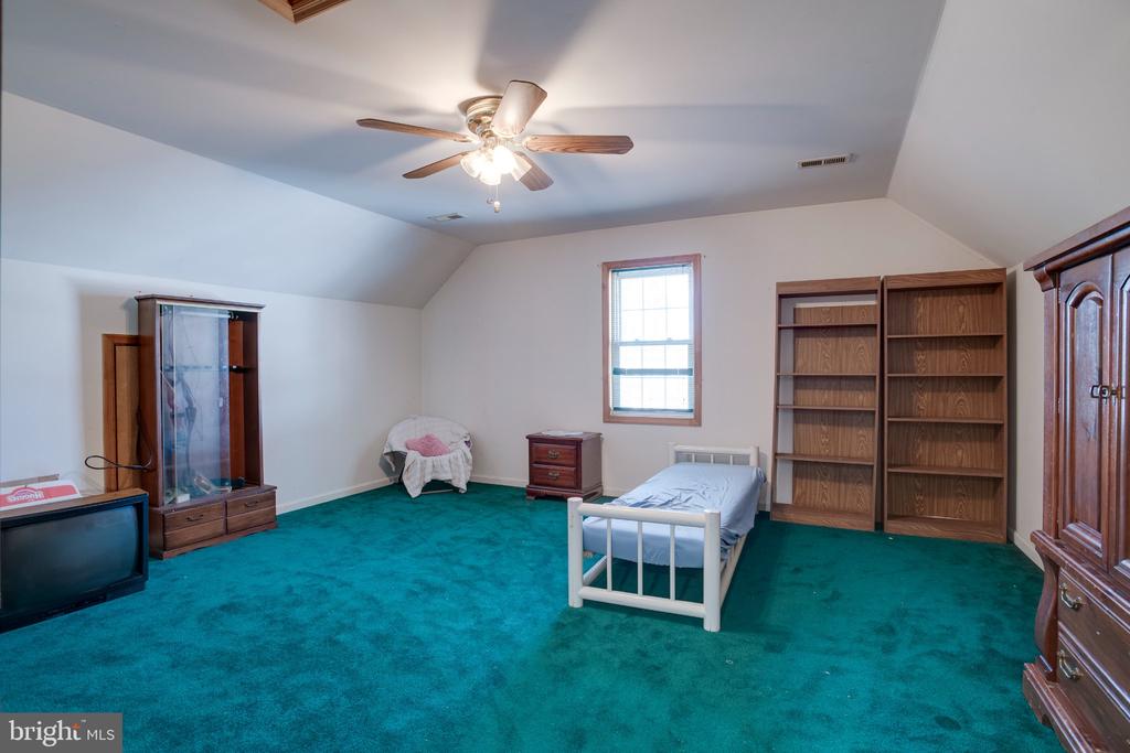 3220 COURTNEY SCHOOL ROAD