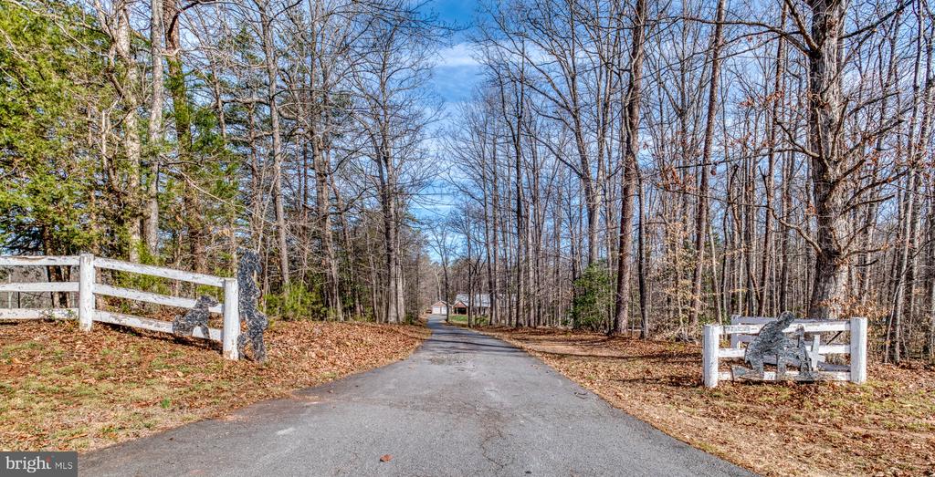 3220 COURTNEY SCHOOL ROAD
