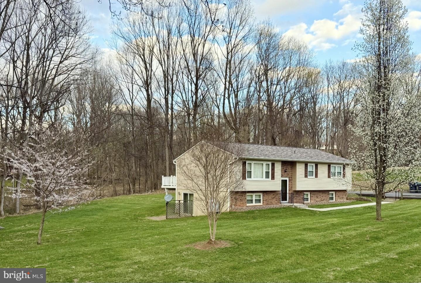 5632 RED MAPLE COURT