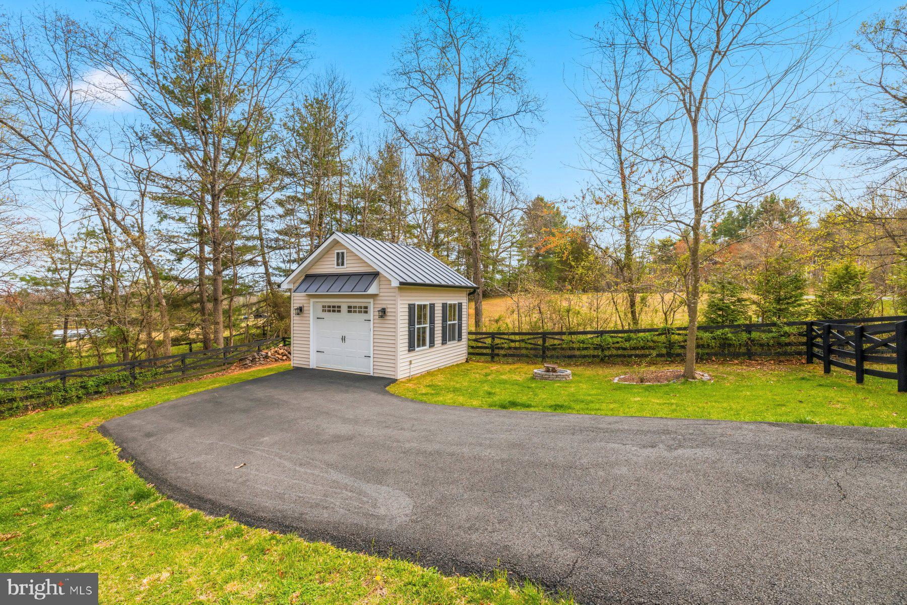 7135 LEEDS MANOR ROAD