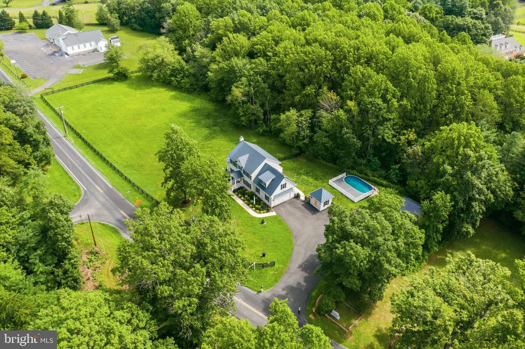 7135 LEEDS MANOR ROAD