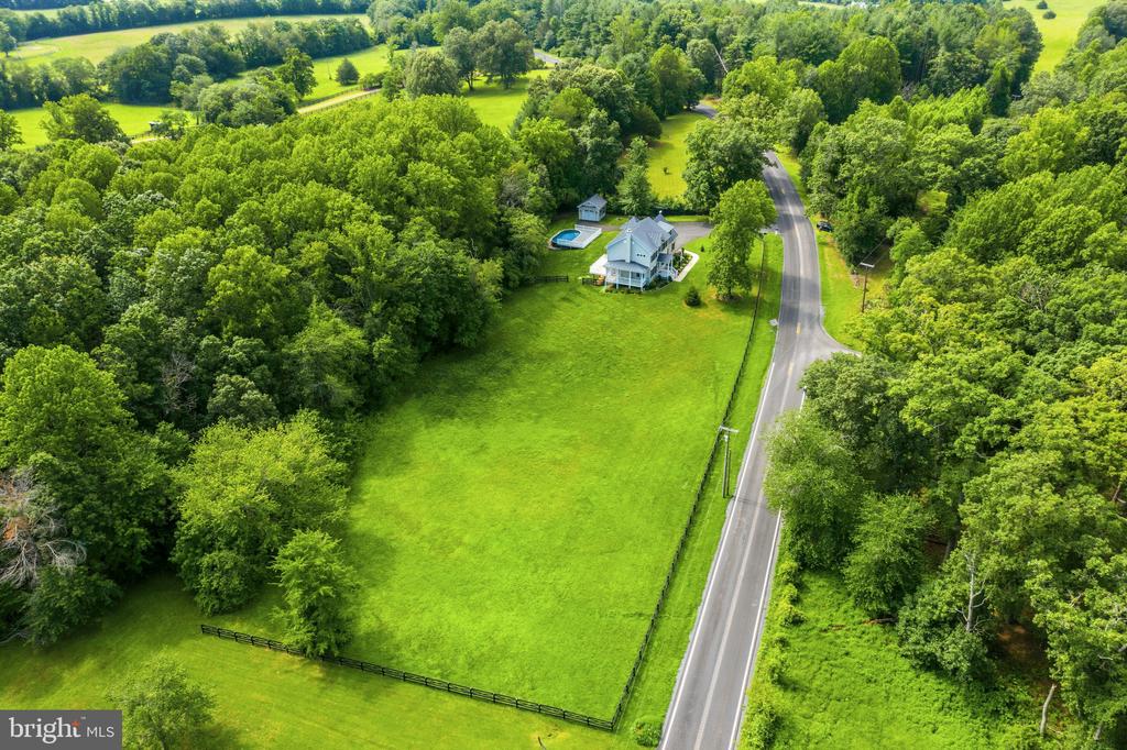 7135 LEEDS MANOR ROAD