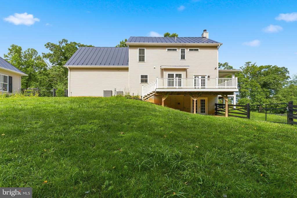 7135 LEEDS MANOR ROAD