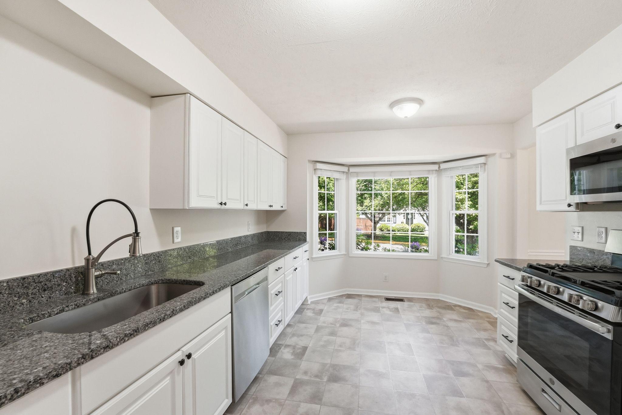 719 ARBOR COURT