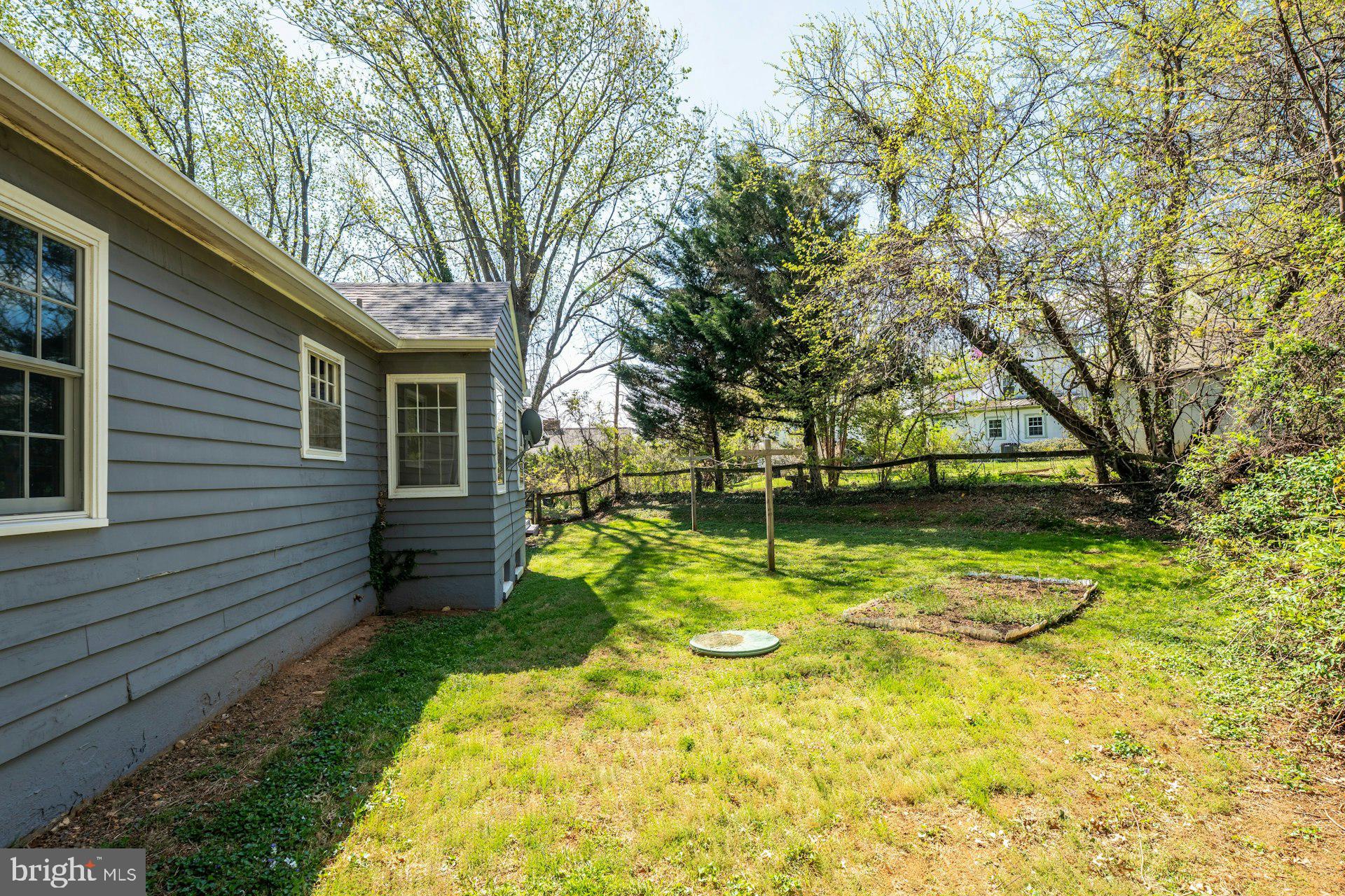 221 MOCKINGBIRD LANE