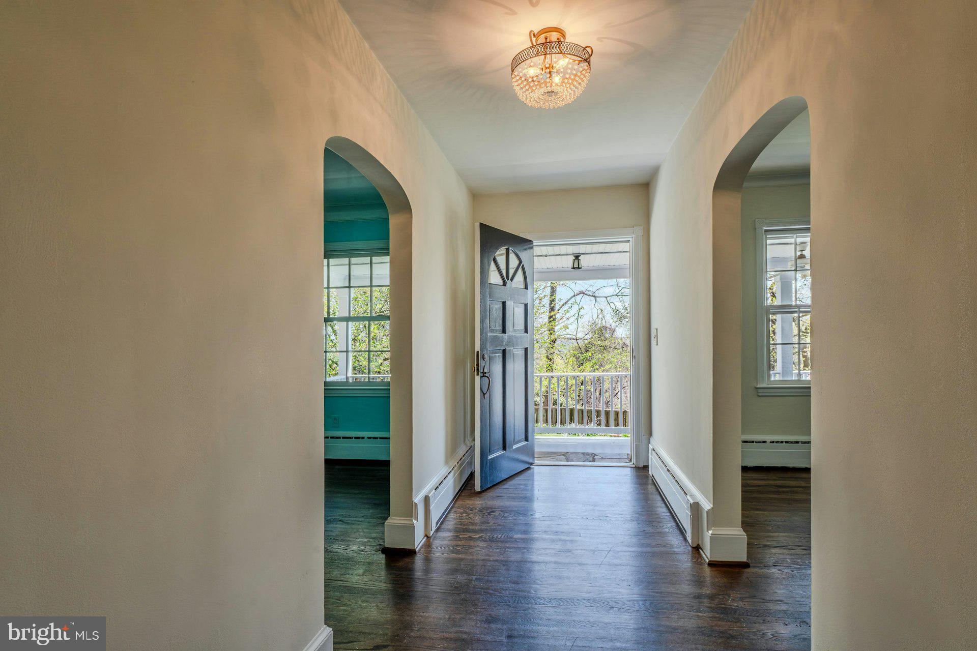 221 MOCKINGBIRD LANE