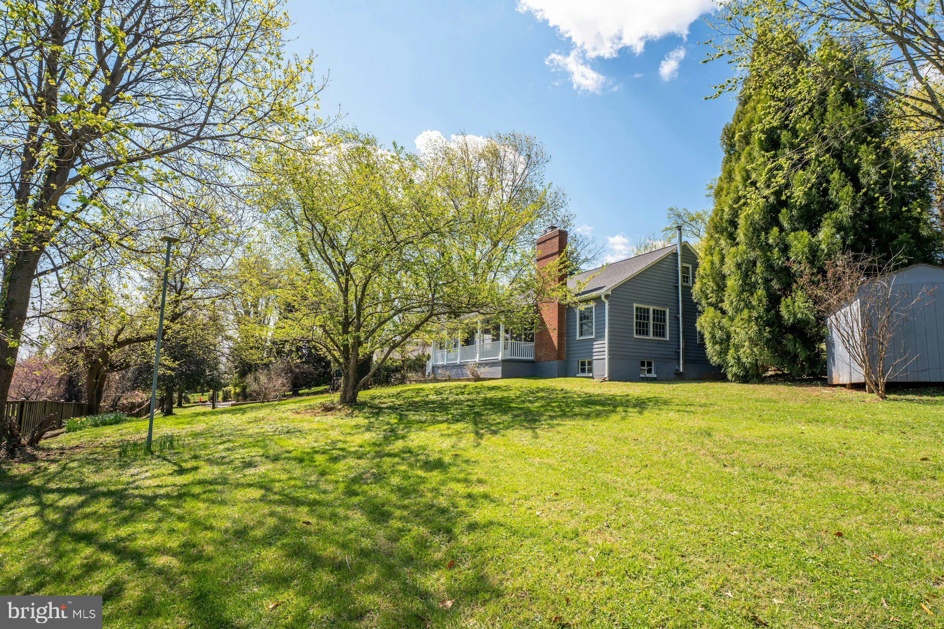 221 MOCKINGBIRD LANE